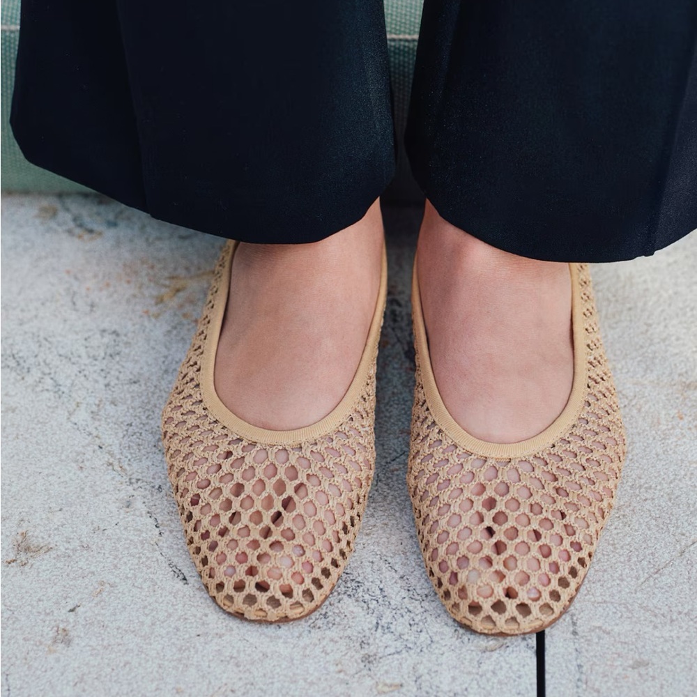 H&M Beige Woven Tan Flats 7 NWT